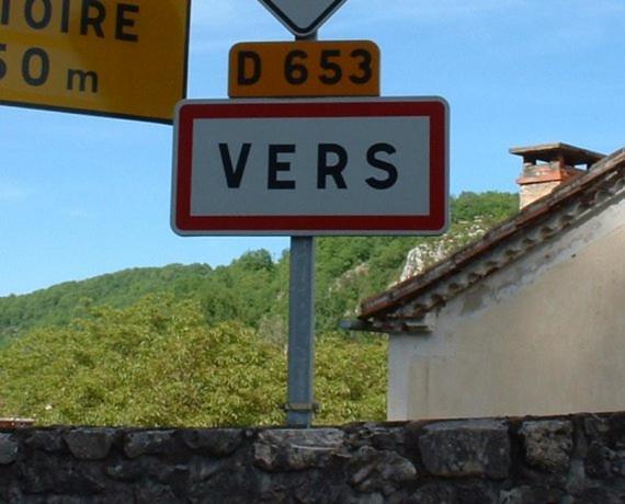 Maison Medievale Avec Jardin Dans Charmant Village Vers  Exterior photo