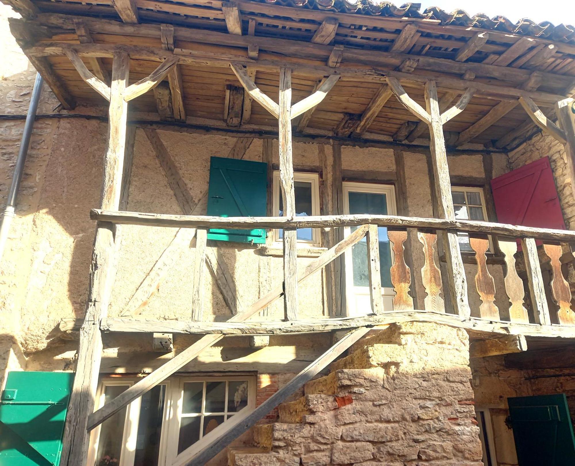 Maison Medievale Avec Jardin Dans Charmant Village Vers  Exterior photo